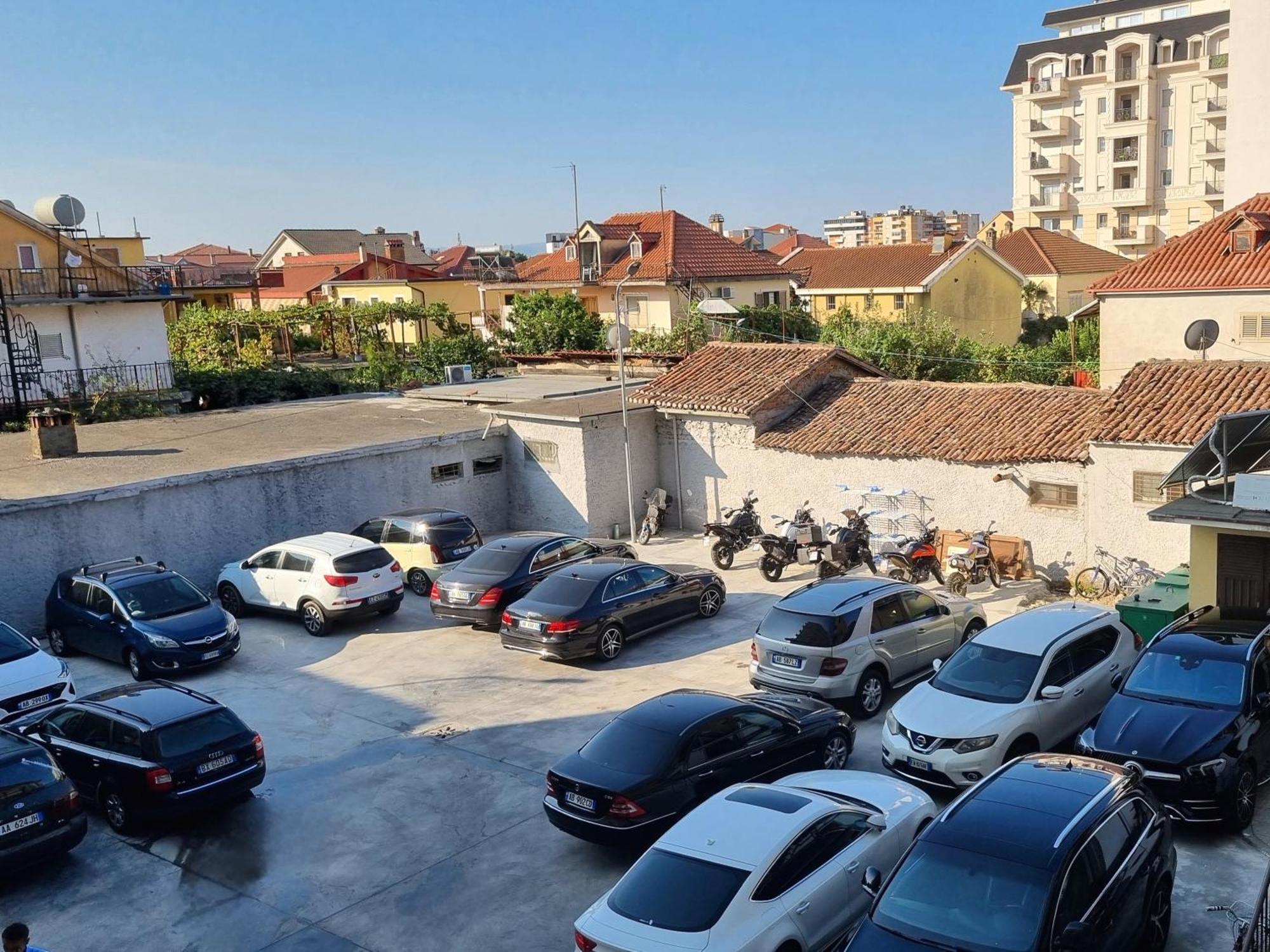 Alko Hotel Shkodër Buitenkant foto