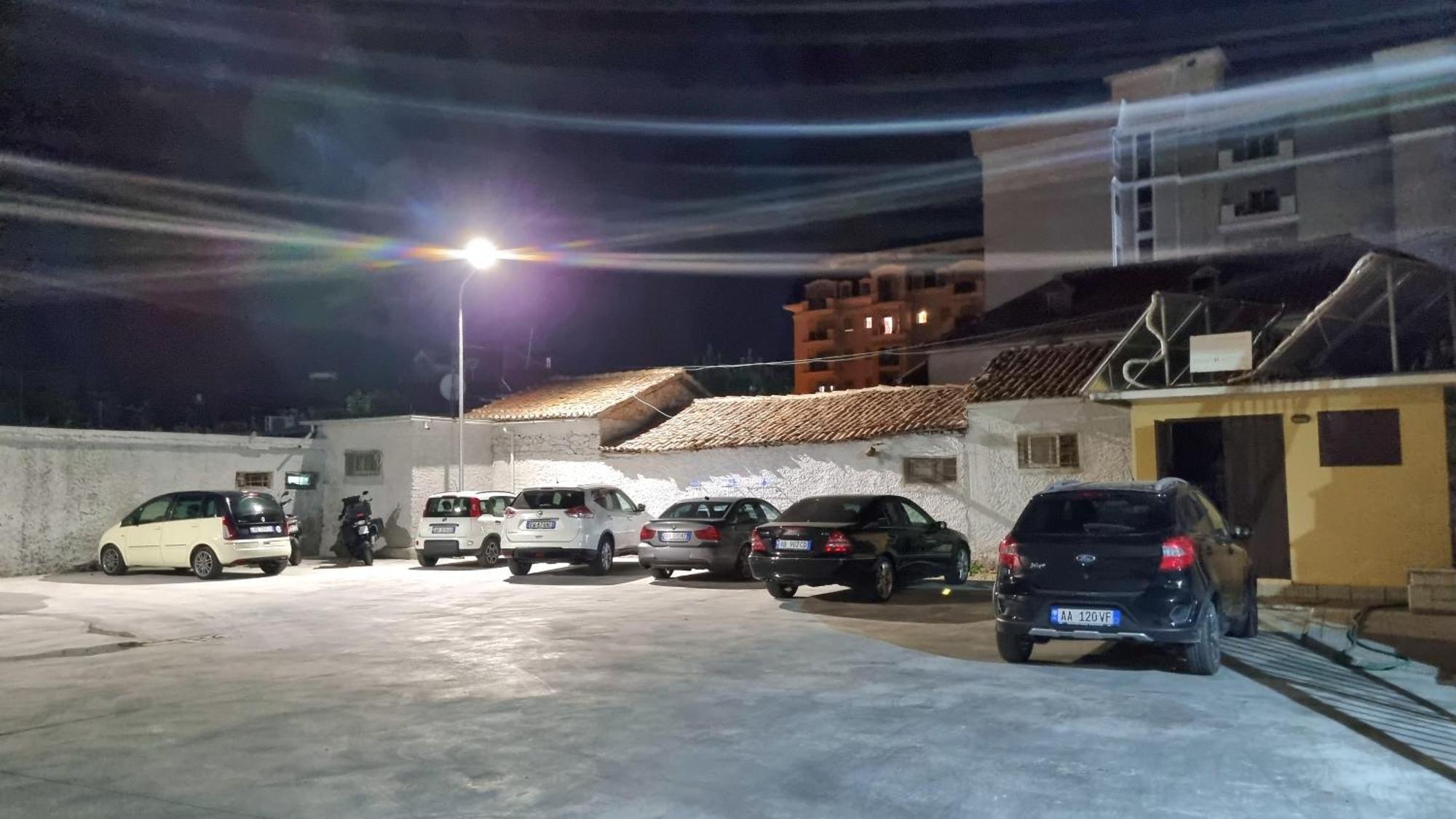Alko Hotel Shkodër Buitenkant foto