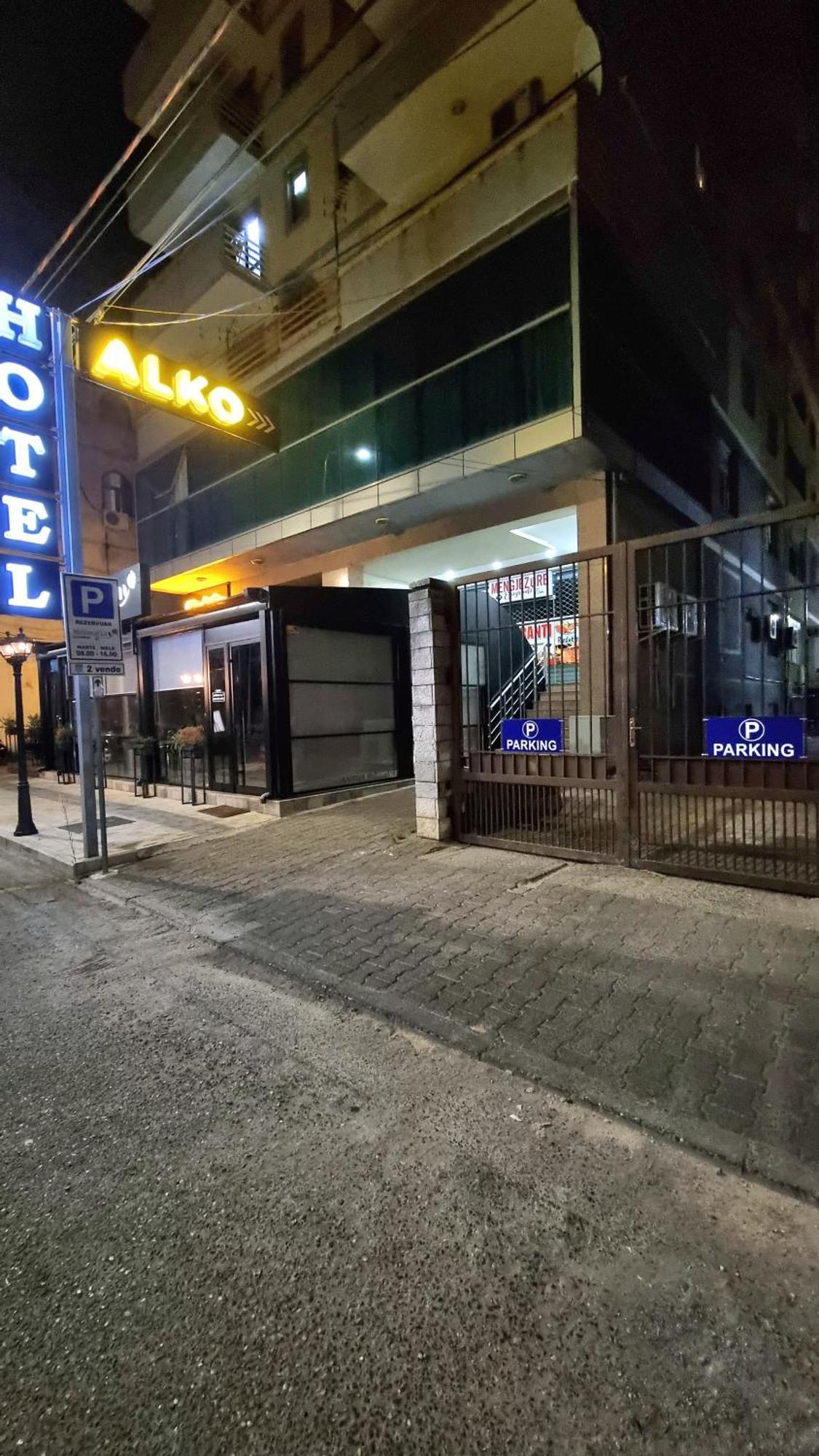 Alko Hotel Shkodër Buitenkant foto