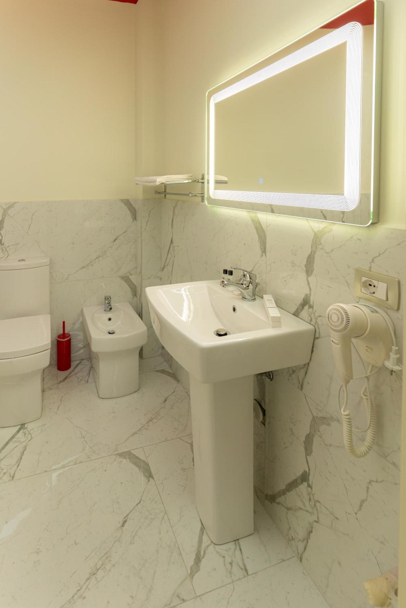 Alko Hotel Shkodër Buitenkant foto