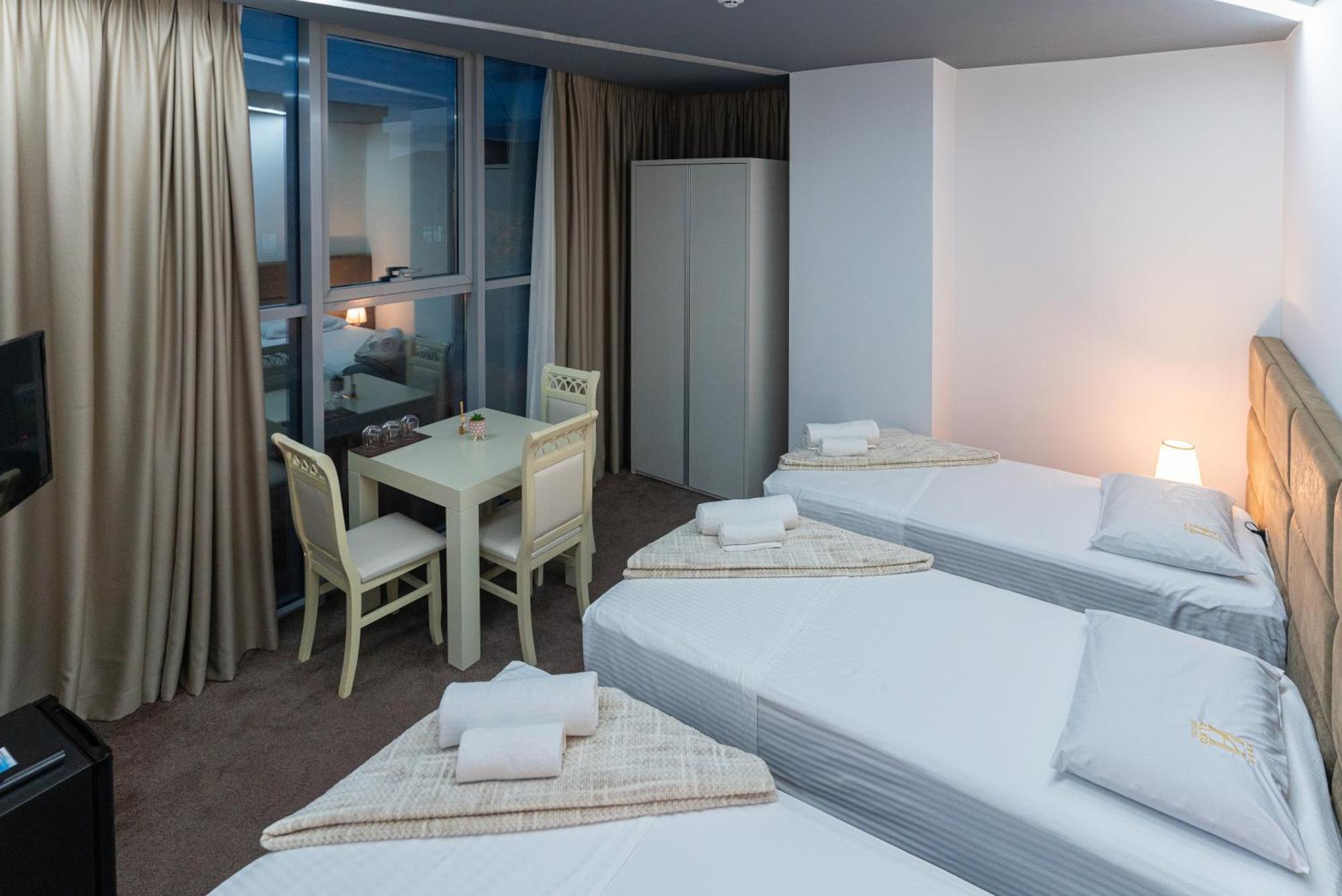 Alko Hotel Shkodër Buitenkant foto