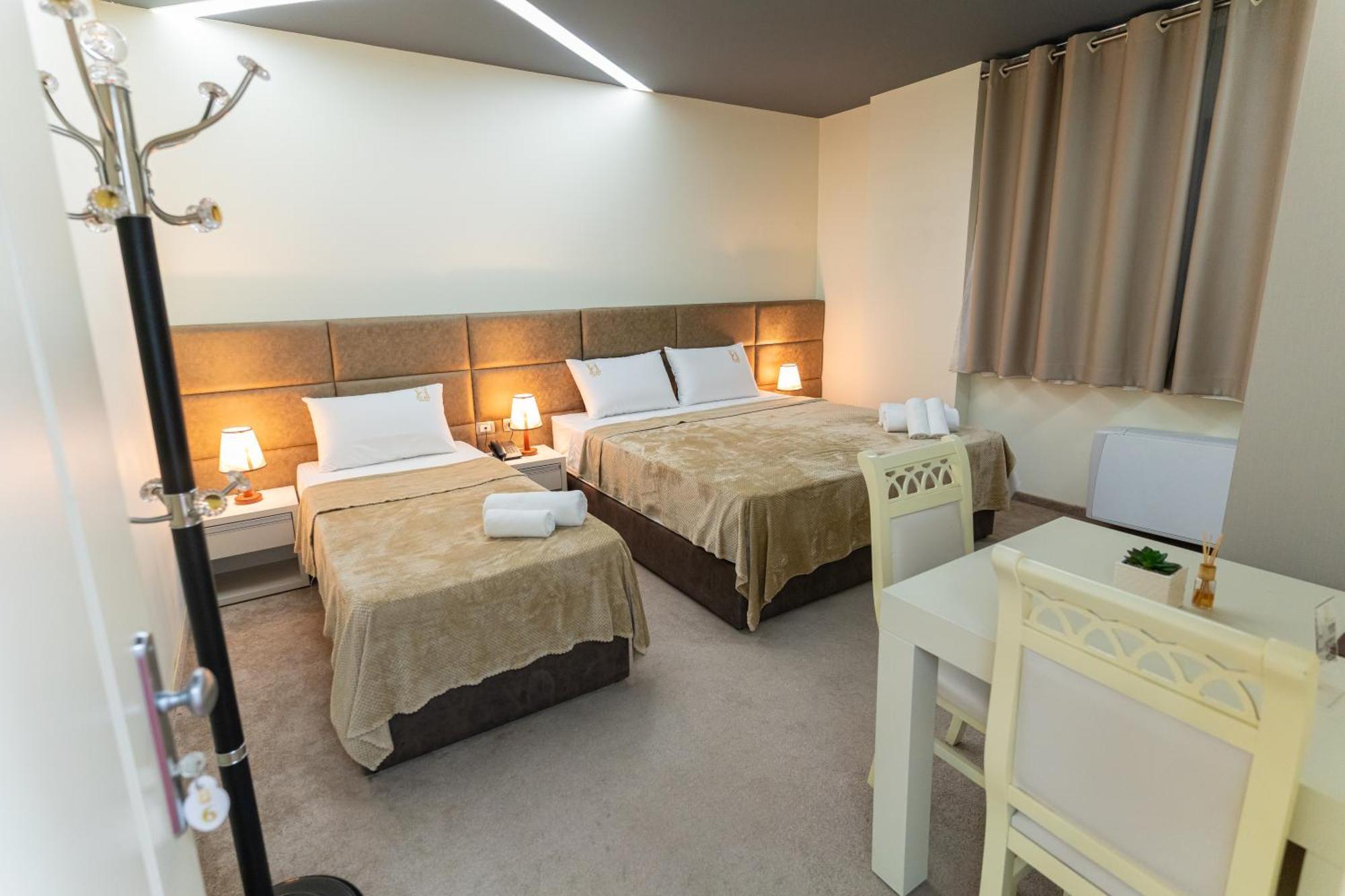 Alko Hotel Shkodër Buitenkant foto