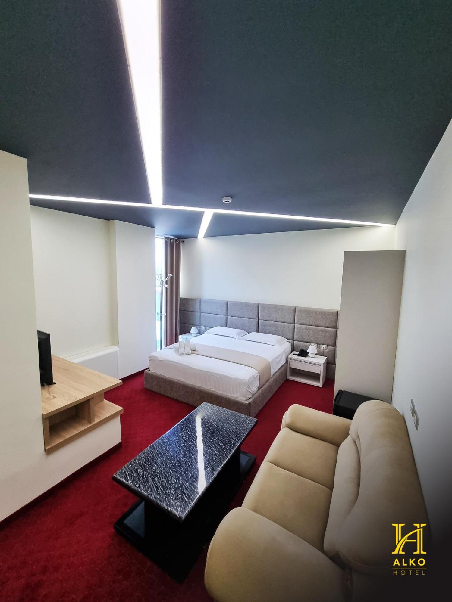 Alko Hotel Shkodër Buitenkant foto